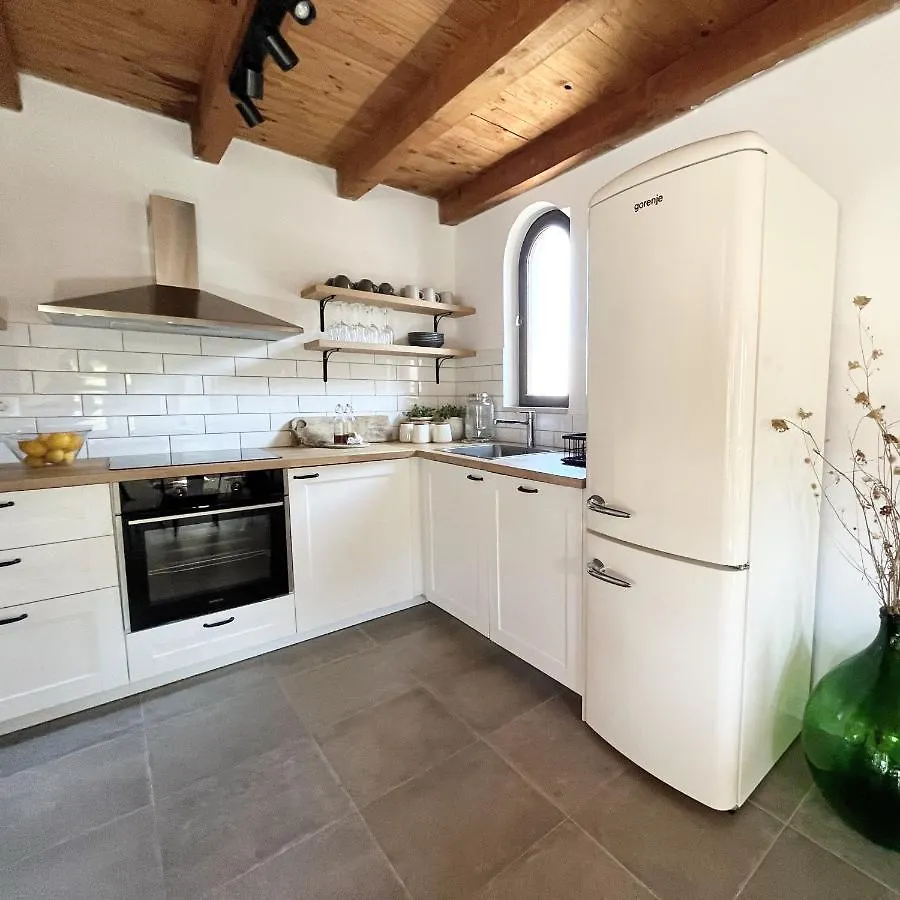 Island House Osljak Preko