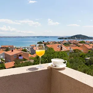  Apartment View