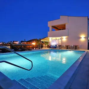  Apartment Dalmacija