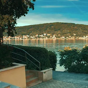 Apartment Osljak, Preko